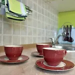 R&m Apartment *